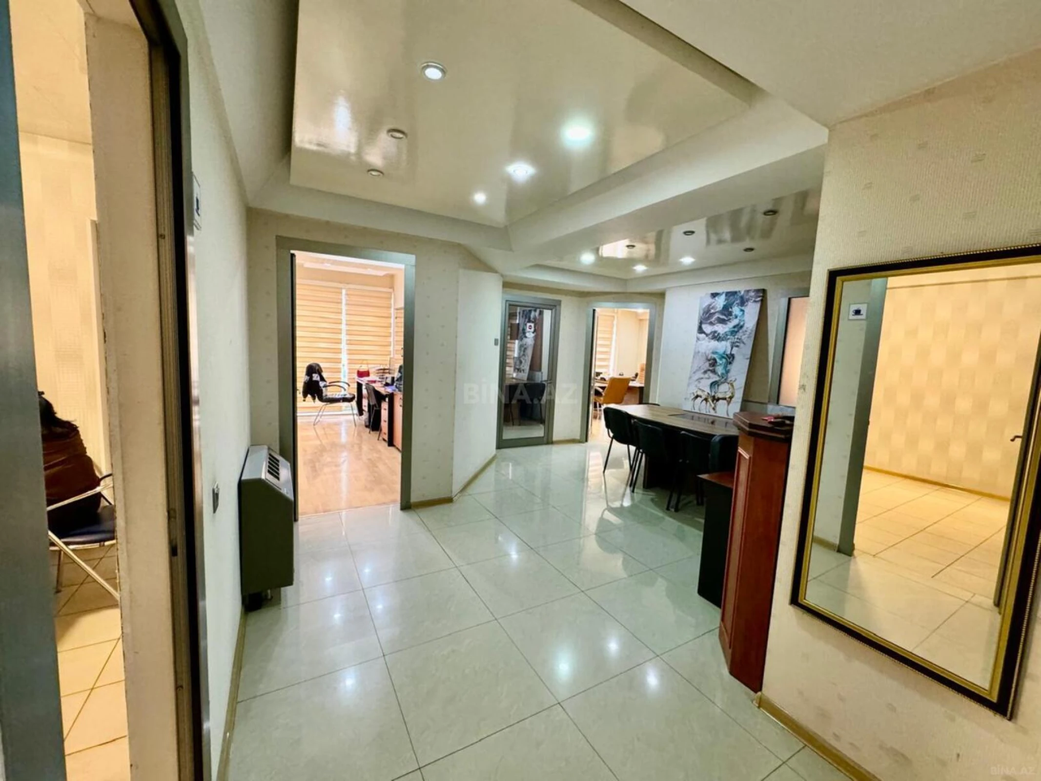 Kirayə verilir 5 otaqlı ofis 160 m²