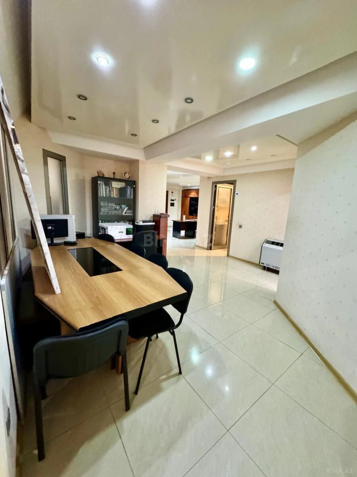 Kirayə verilir 5 otaqlı ofis 160 m²