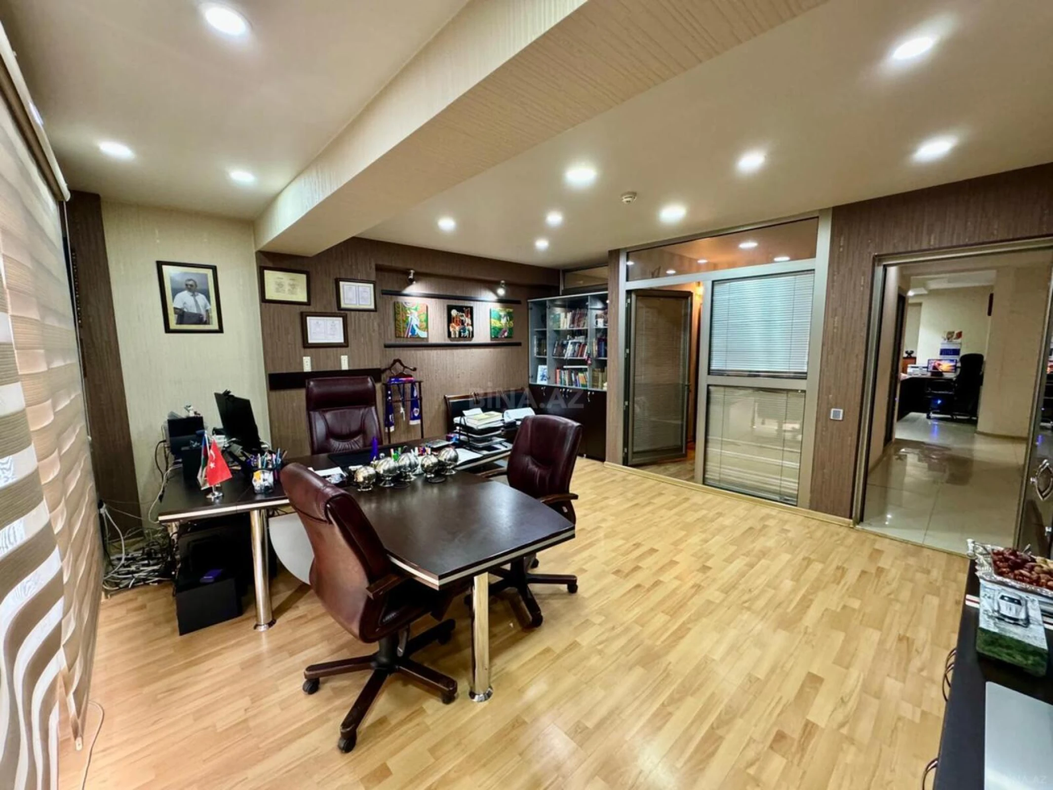 Kirayə verilir 5 otaqlı ofis 160 m²