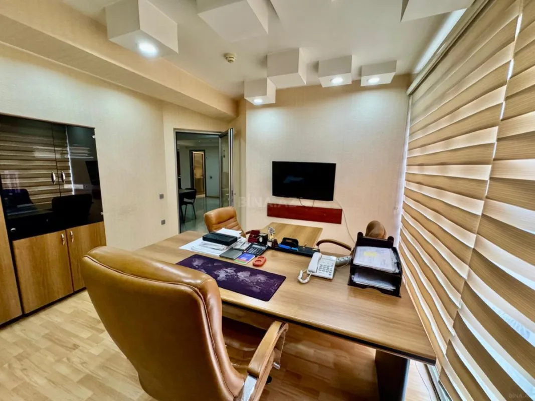 Kirayə verilir 5 otaqlı ofis 160 m²