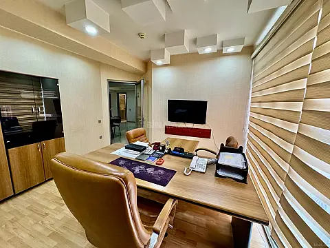 Kirayə verilir 5 otaqlı ofis 160 m²