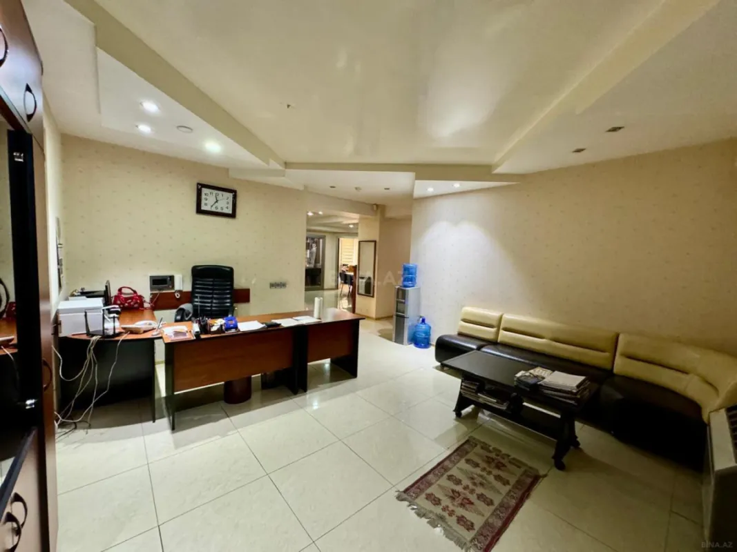 Kirayə verilir 5 otaqlı ofis 160 m²