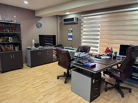 Kirayə verilir 5 otaqlı ofis 160 m²