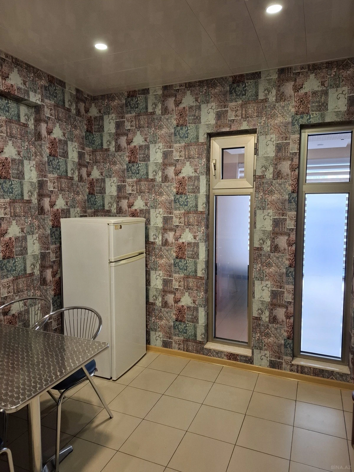 Kirayə verilir 5 otaqlı ofis 160 m²