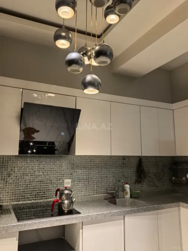 Kirayə verilir 2 otaqlı mənzil 60 m²