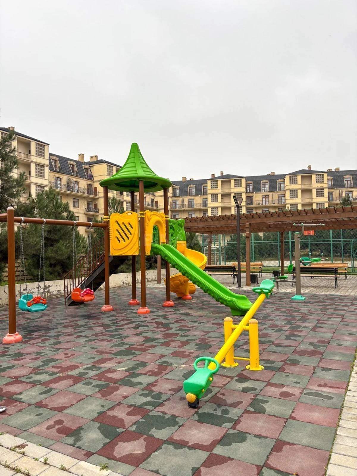 Kirayə verilir 2 otaqlı mənzil 60 m²