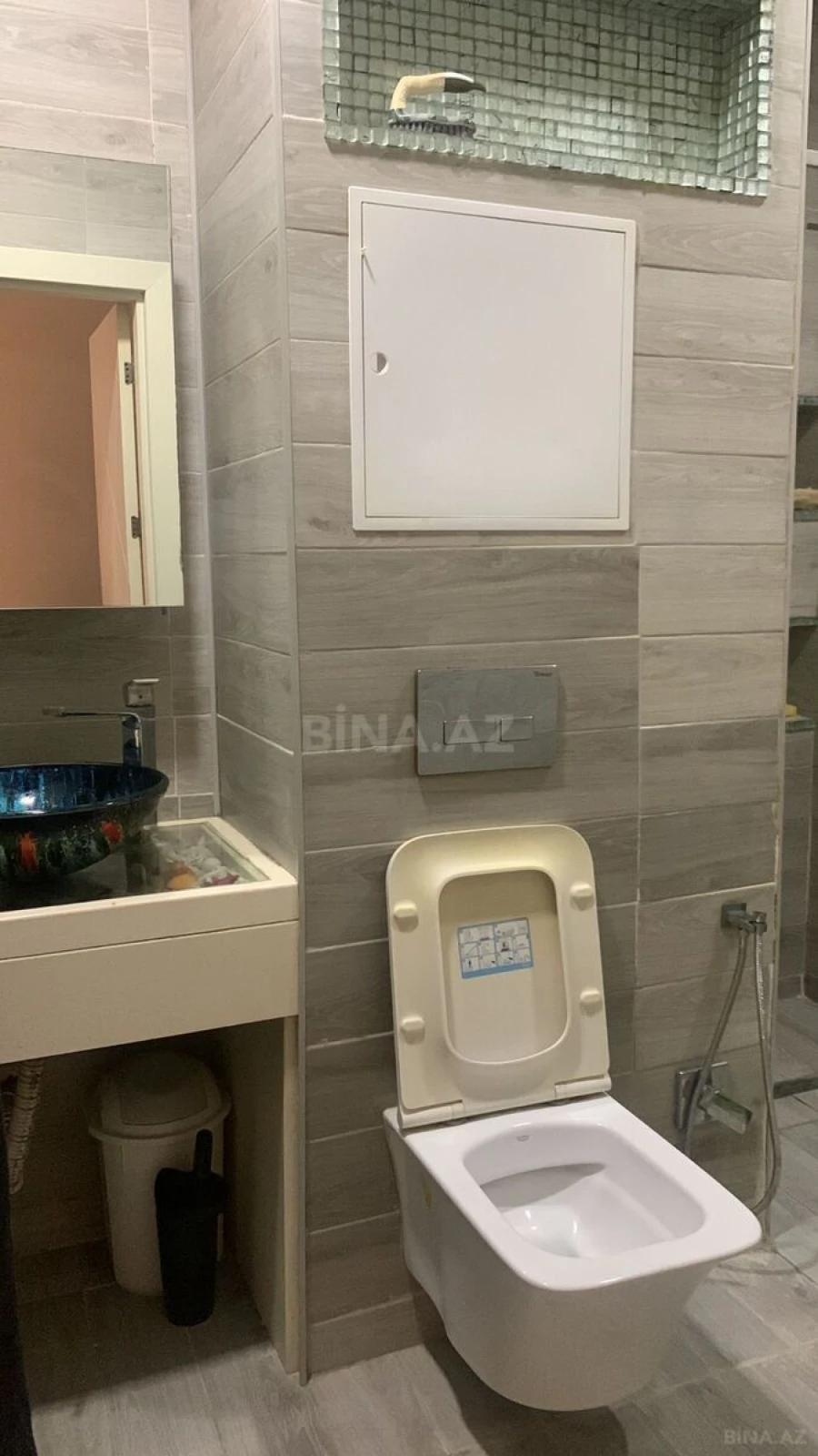 Kirayə verilir 2 otaqlı mənzil 60 m²