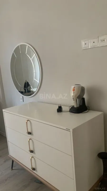 Kirayə verilir 2 otaqlı mənzil 60 m²