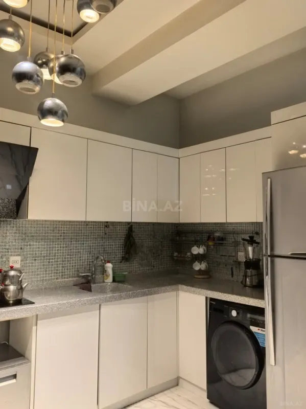Kirayə verilir 2 otaqlı mənzil 60 m²