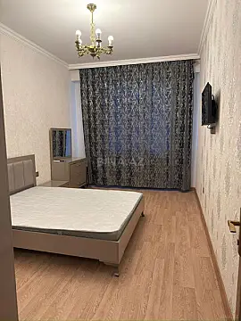 Kirayə verilir 2 otaqlı mənzil 50 m²