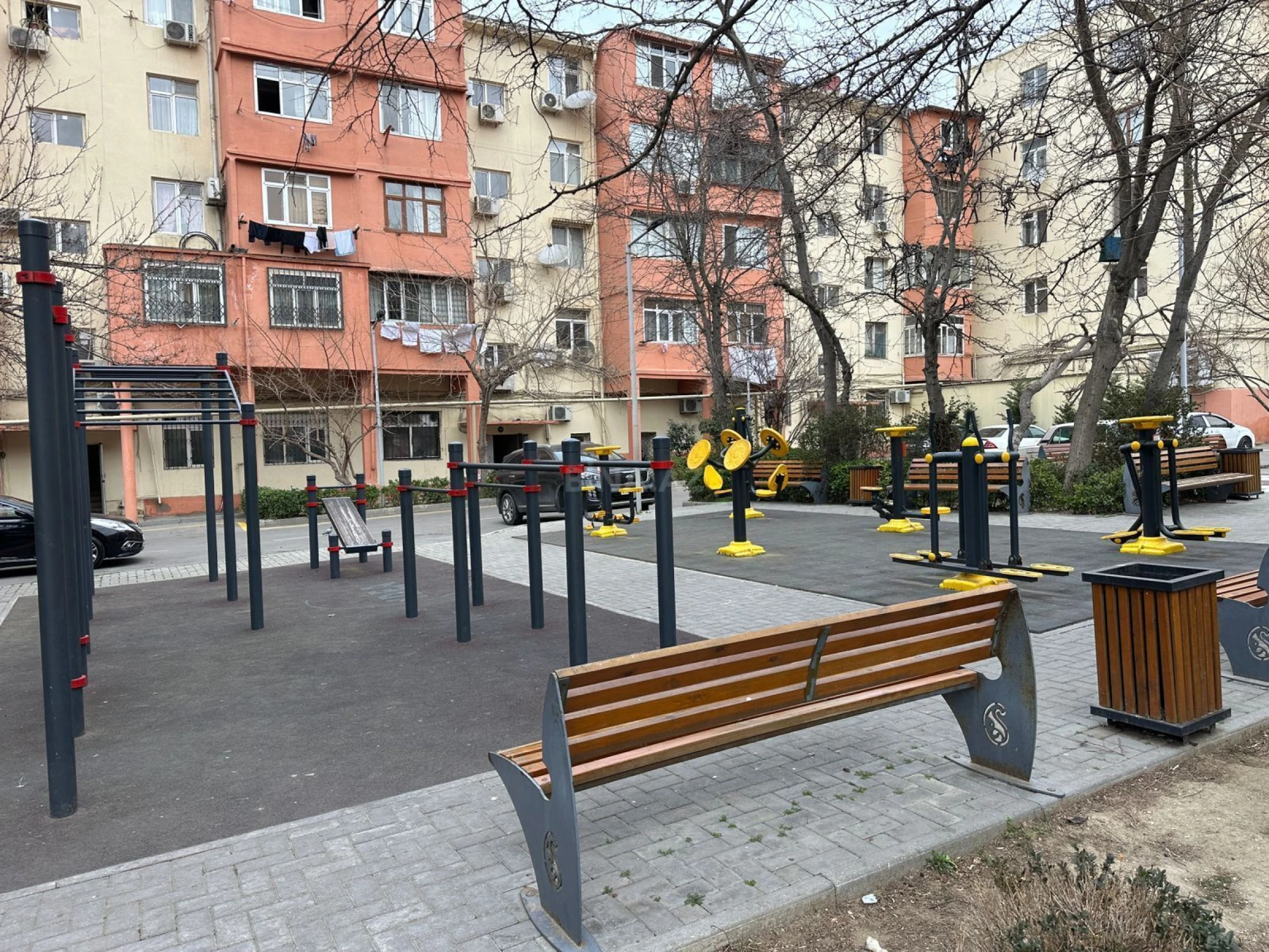 Kirayə verilir 3 otaqlı mənzil 75 m²