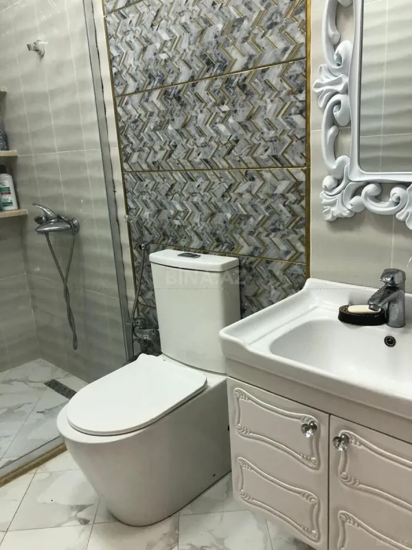 Kirayə verilir 2 otaqlı mənzil 70 m²