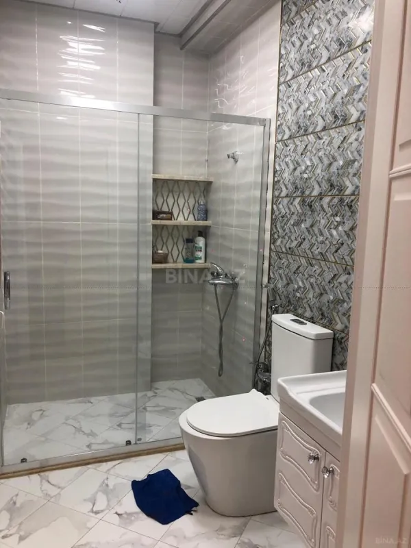 Kirayə verilir 2 otaqlı mənzil 70 m²