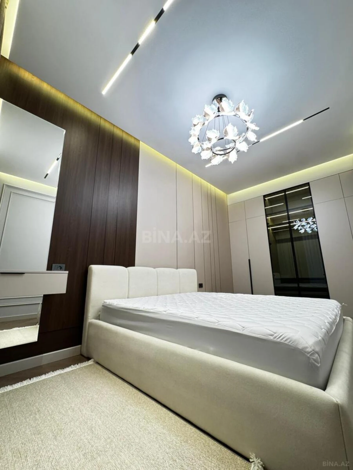 Kirayə verilir 3 otaqlı mənzil 100 m²