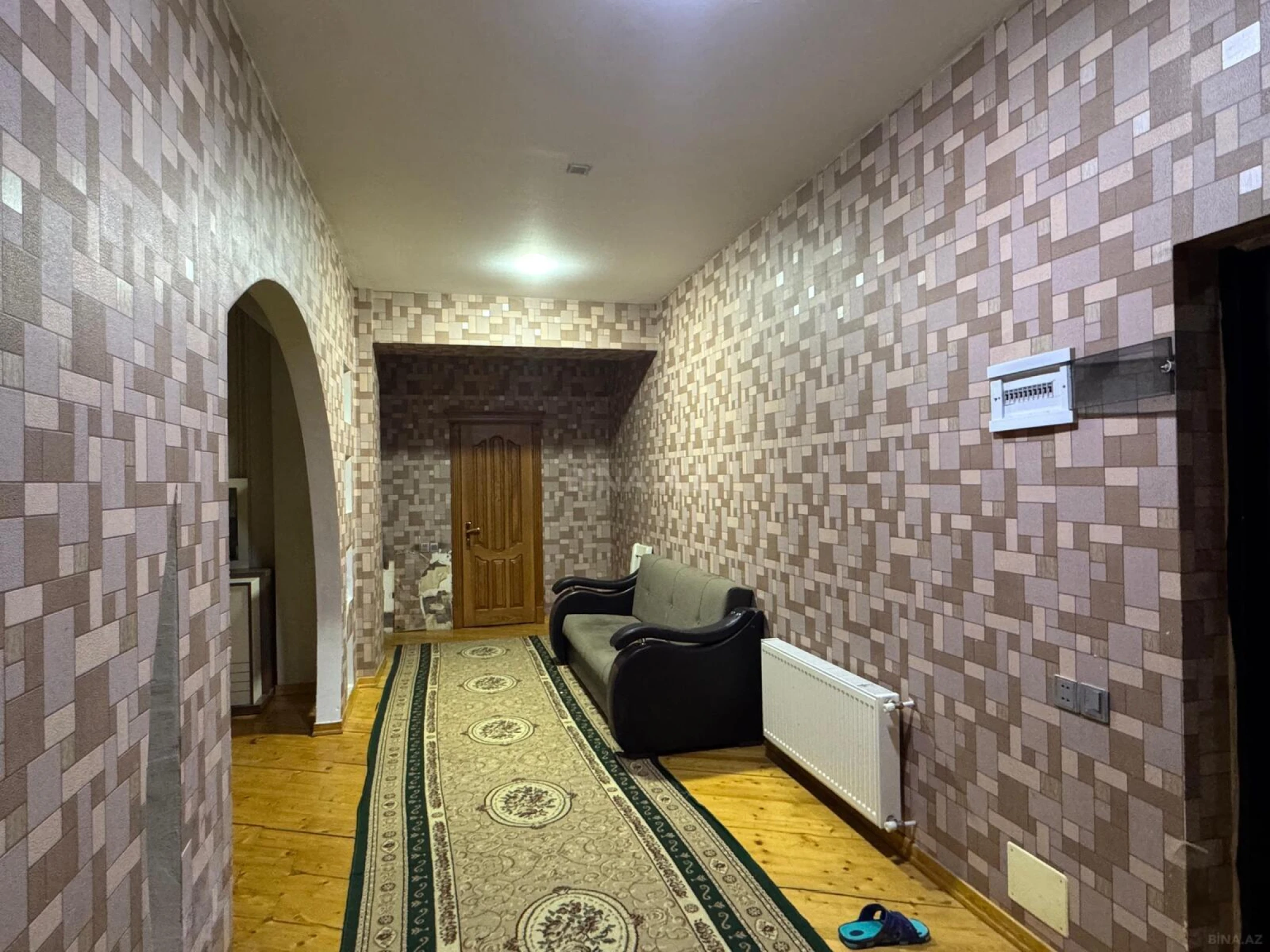 Kirayə verilir 2 otaqlı mənzil 90 m²