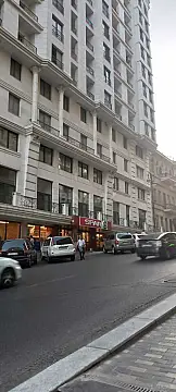 Satılır obyekt 980 m²