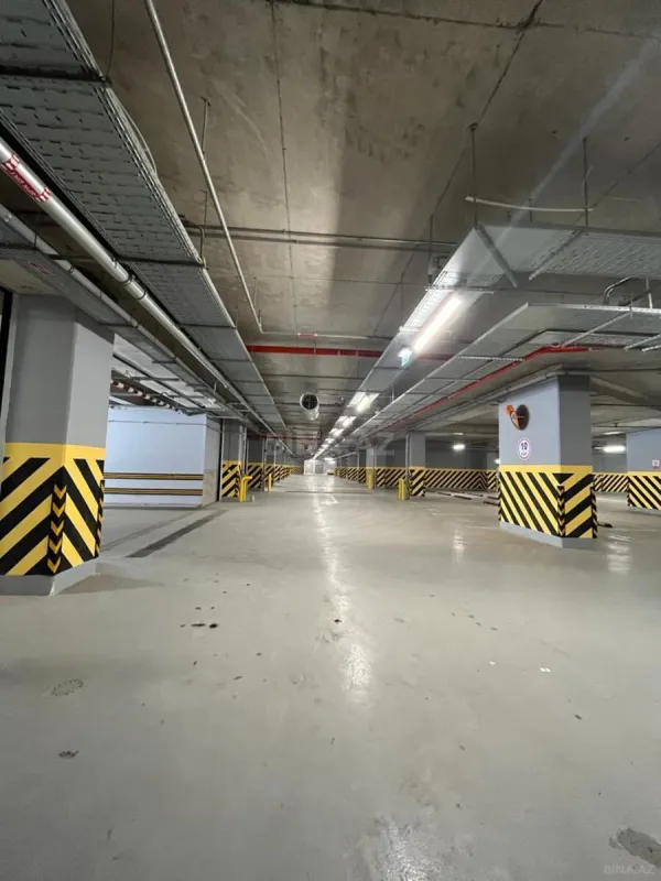 Satılır obyekt 980 m²