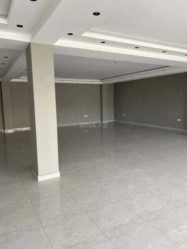Satılır obyekt 980 m²