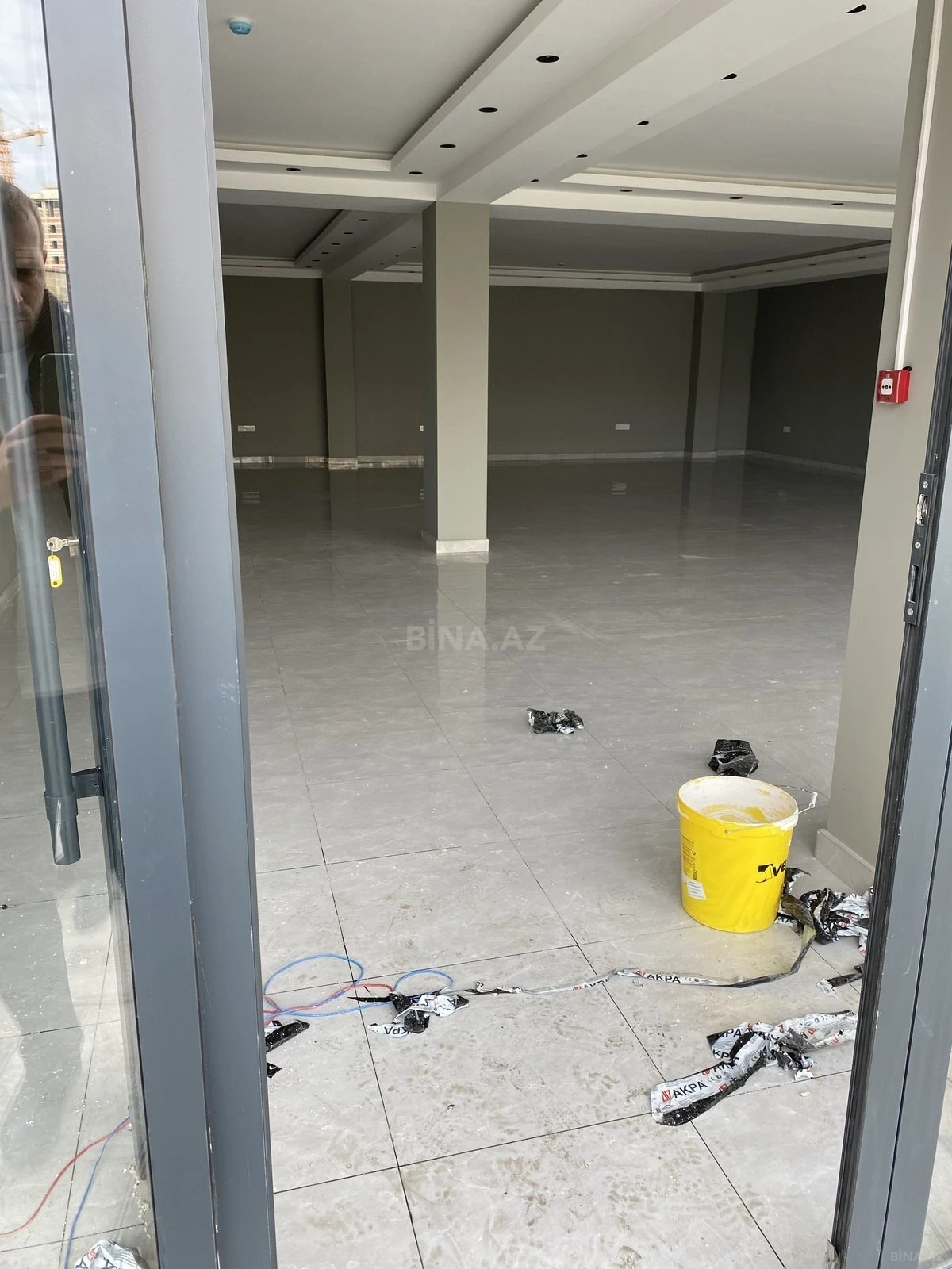 Satılır obyekt 980 m²