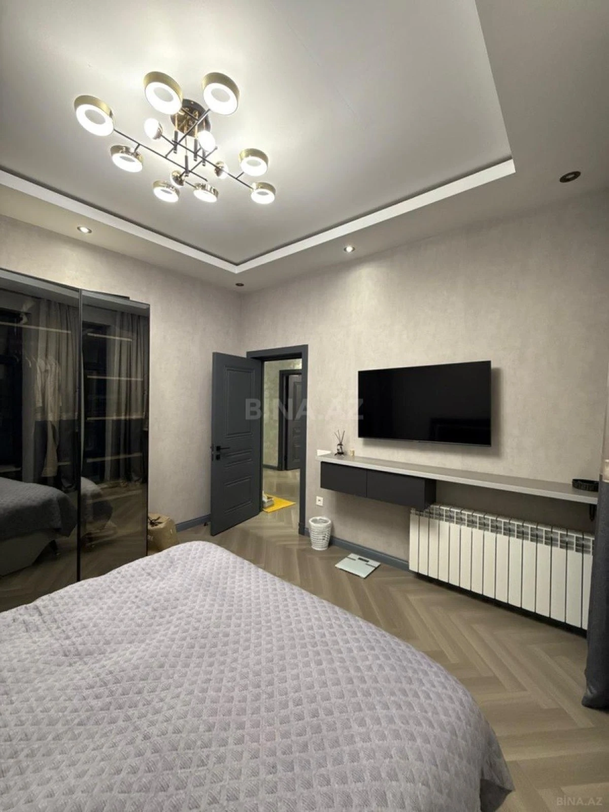 Satılır 4 otaqlı həyət evi 200 m²