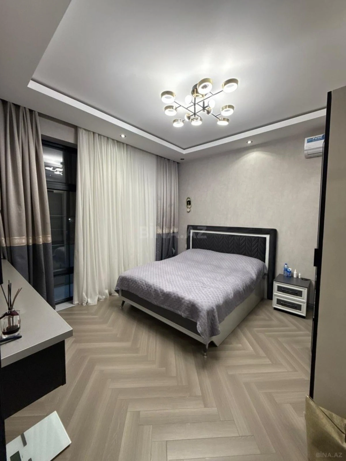 Satılır 4 otaqlı həyət evi 200 m²