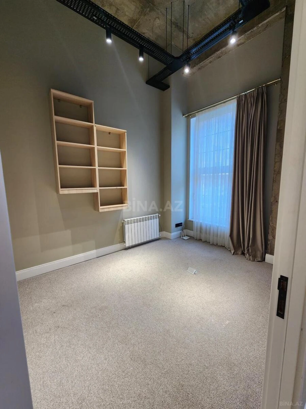 Kirayə verilir 2 otaqlı ofis 60 m²