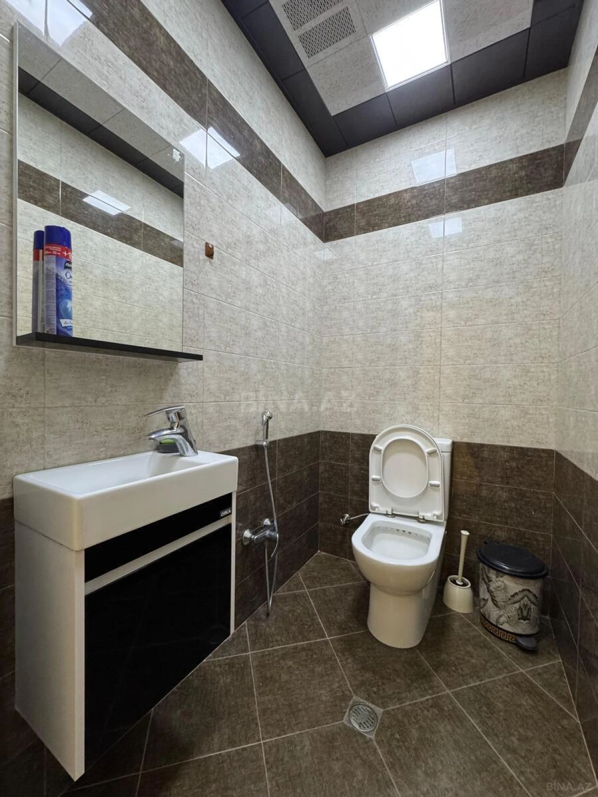 Kirayə verilir 2 otaqlı mənzil 100 m²