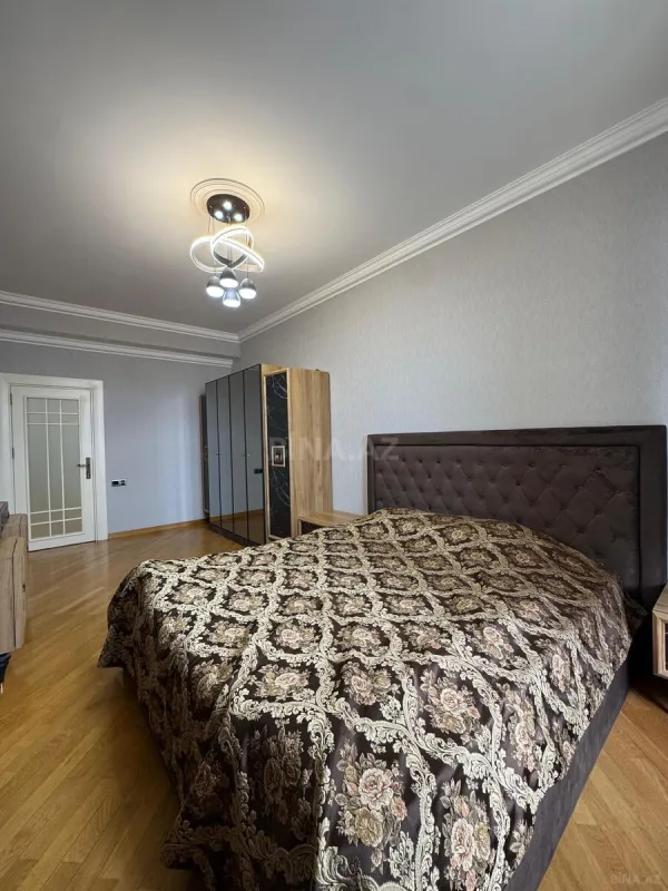 Kirayə verilir 2 otaqlı mənzil 100 m²