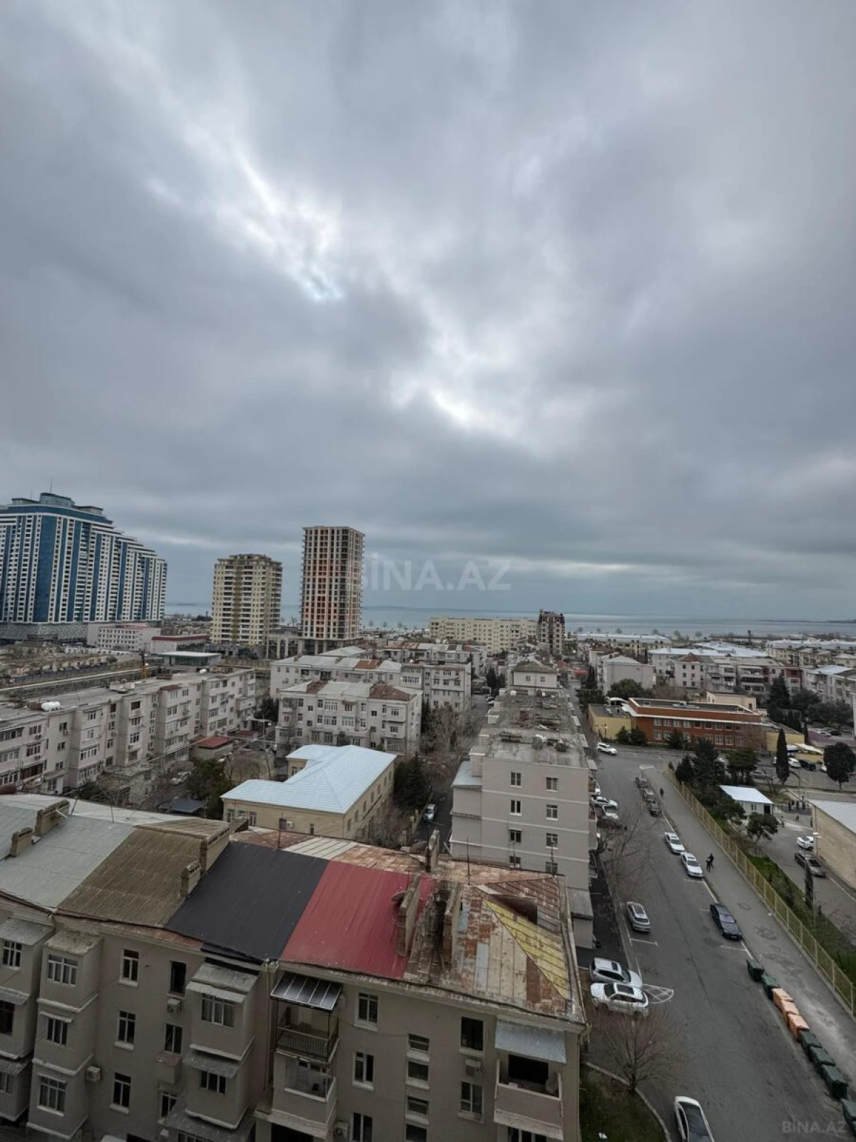 Kirayə verilir 2 otaqlı mənzil 100 m²