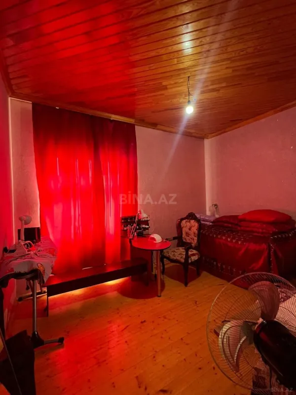 Satılır 5 otaqlı həyət evi 144 m²