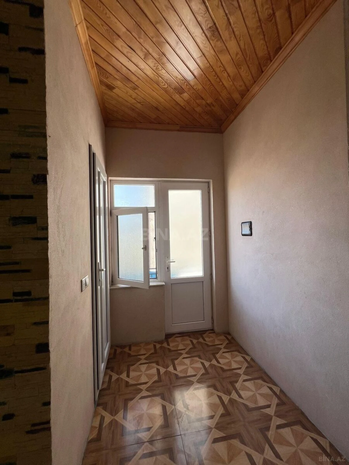Satılır 5 otaqlı həyət evi 144 m²