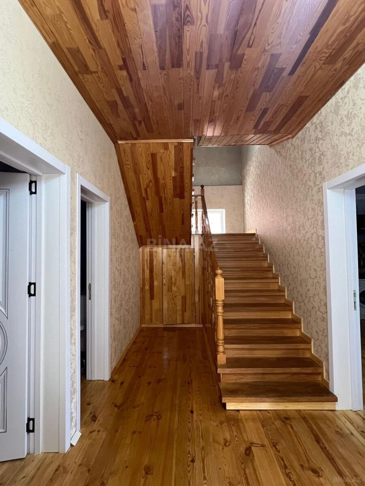 Satılır 5 otaqlı həyət evi 144 m²