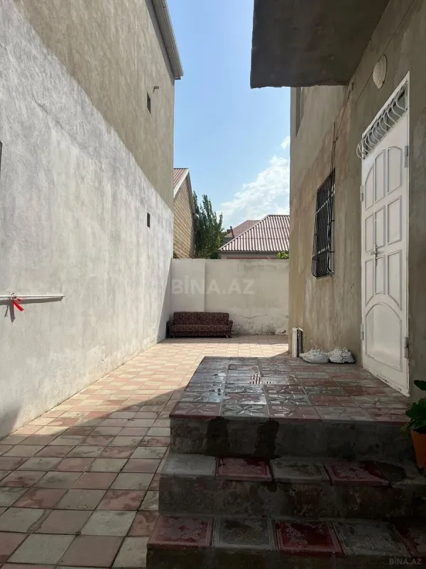 Satılır 5 otaqlı həyət evi 144 m²