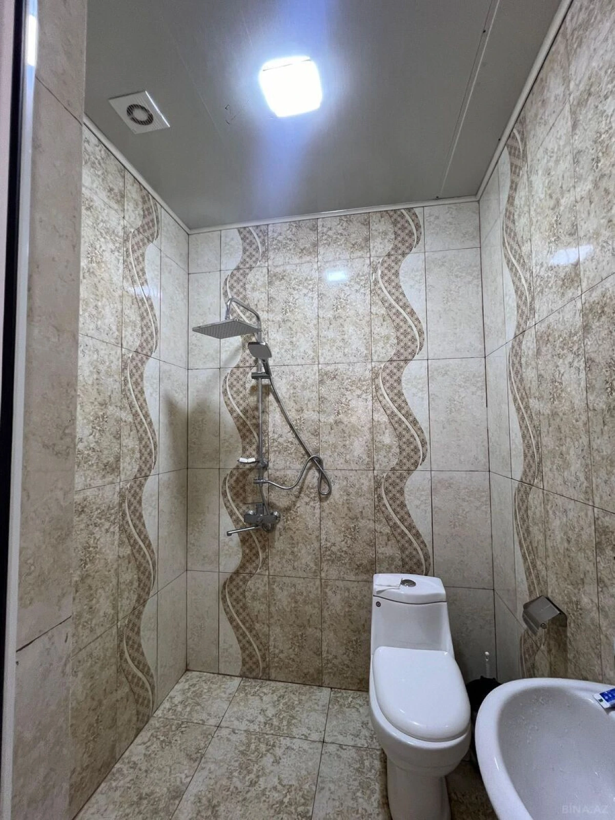 Satılır 5 otaqlı həyət evi 144 m²