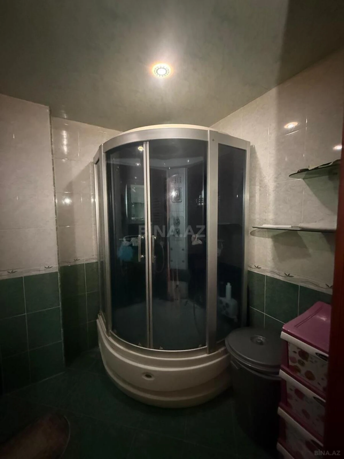 Kirayə verilir 3 otaqlı mənzil 128 m²