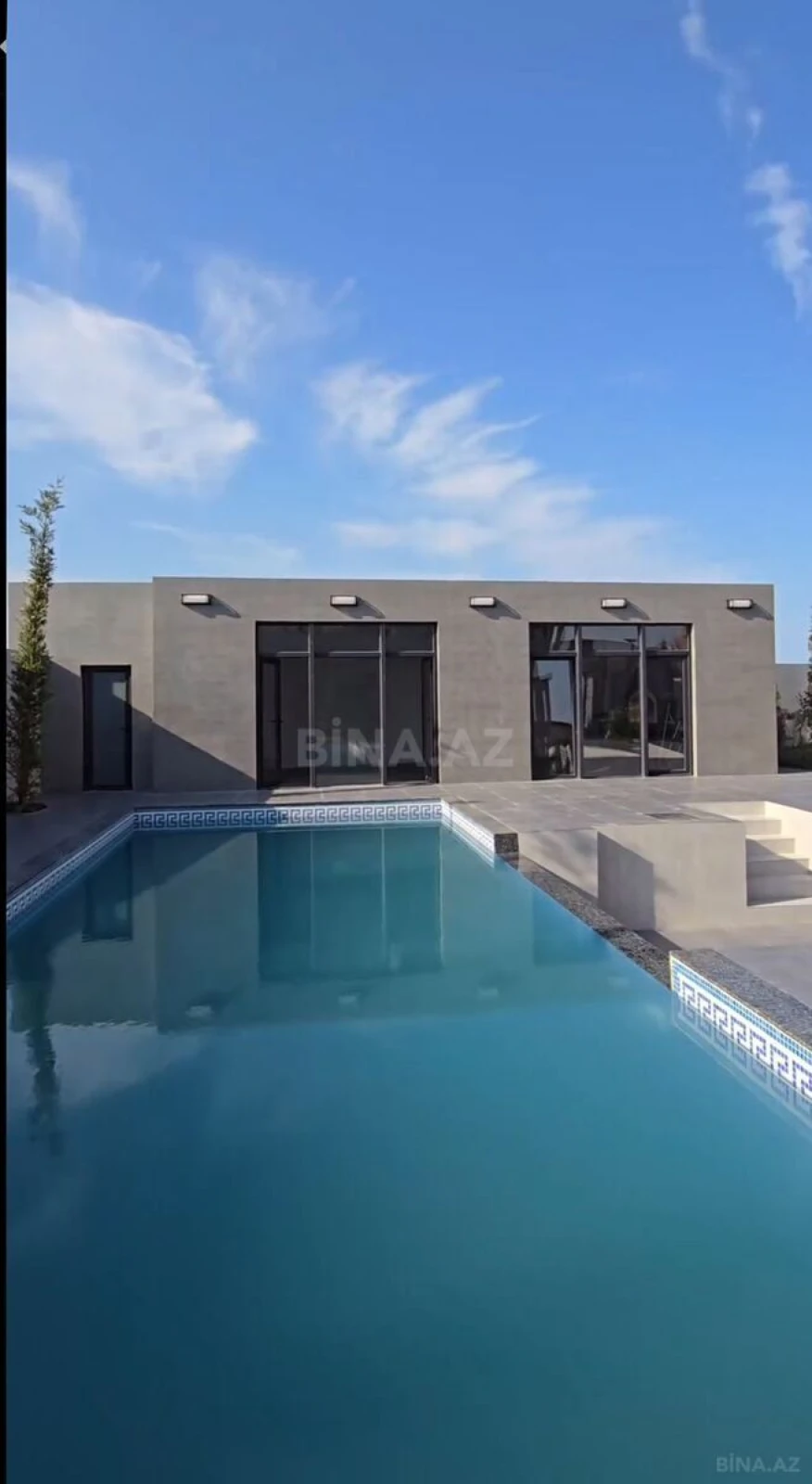 Satılır 7 otaqlı həyət evi 500 m²