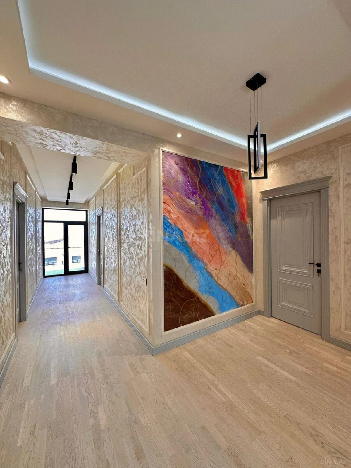 Satılır 7 otaqlı həyət evi 500 m²