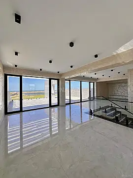 Satılır 7 otaqlı həyət evi 500 m²