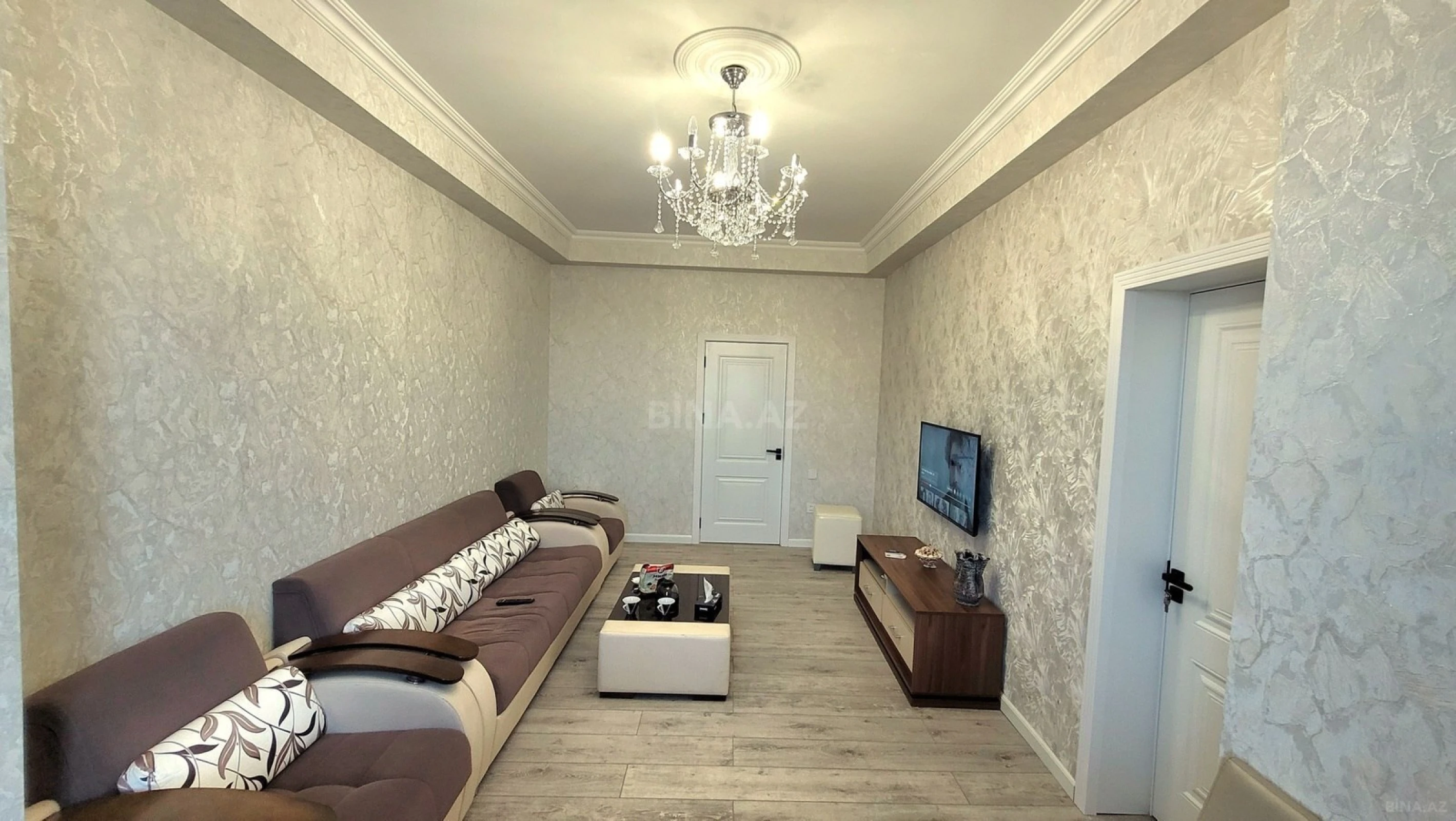 Kirayə verilir 2 otaqlı mənzil 60 m²