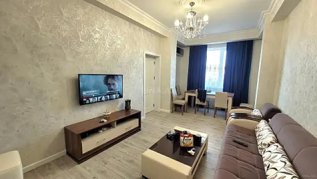 Kirayə verilir 2 otaqlı mənzil 60 m²