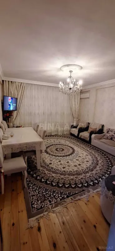 Satılır 2 otaqlı mənzil 68 m²