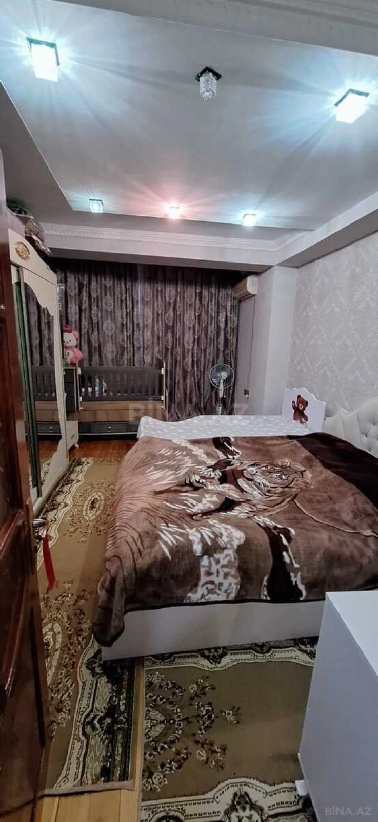 Satılır 2 otaqlı mənzil 68 m²