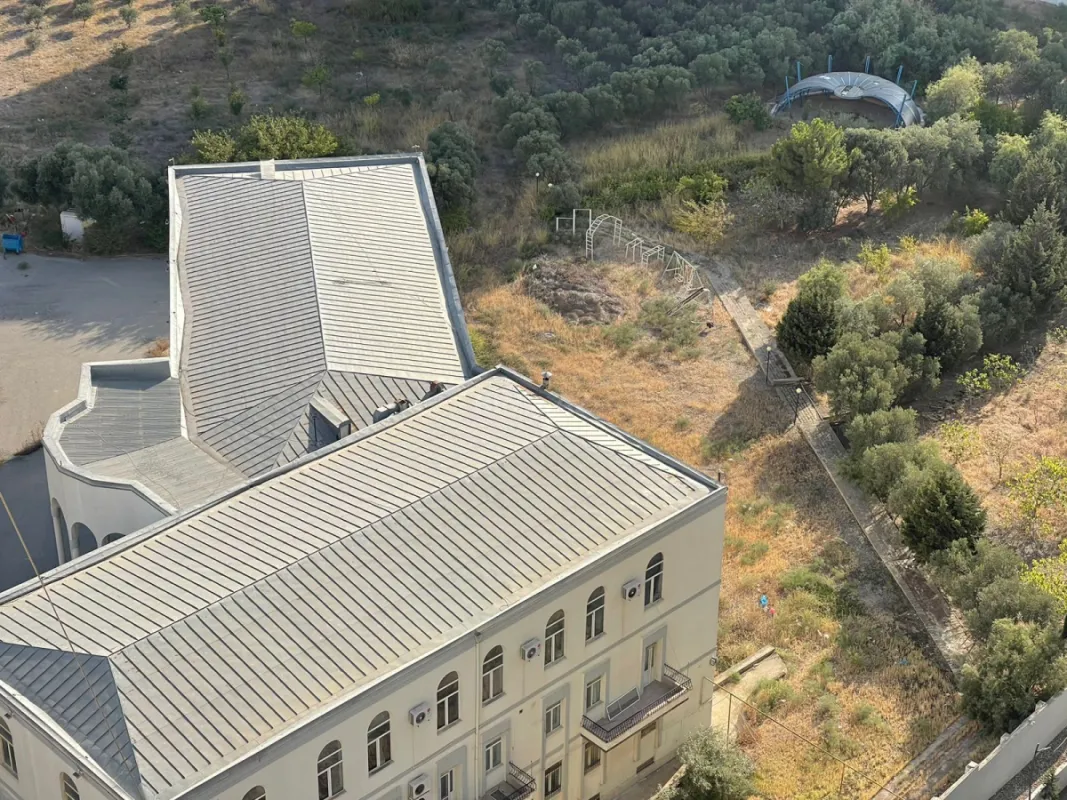 Satılır 4 otaqlı mənzil 155 m²