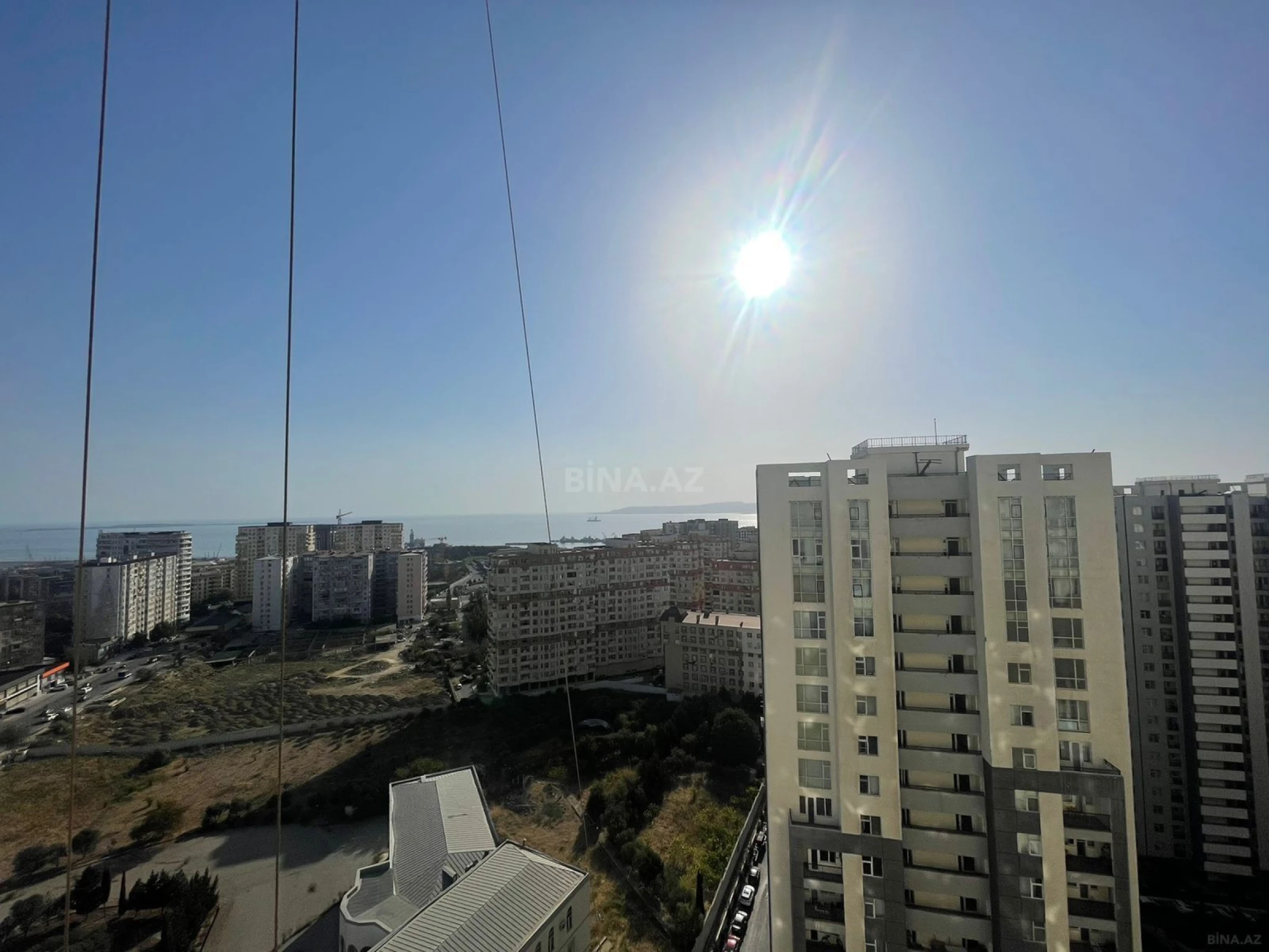 Satılır 4 otaqlı mənzil 155 m²