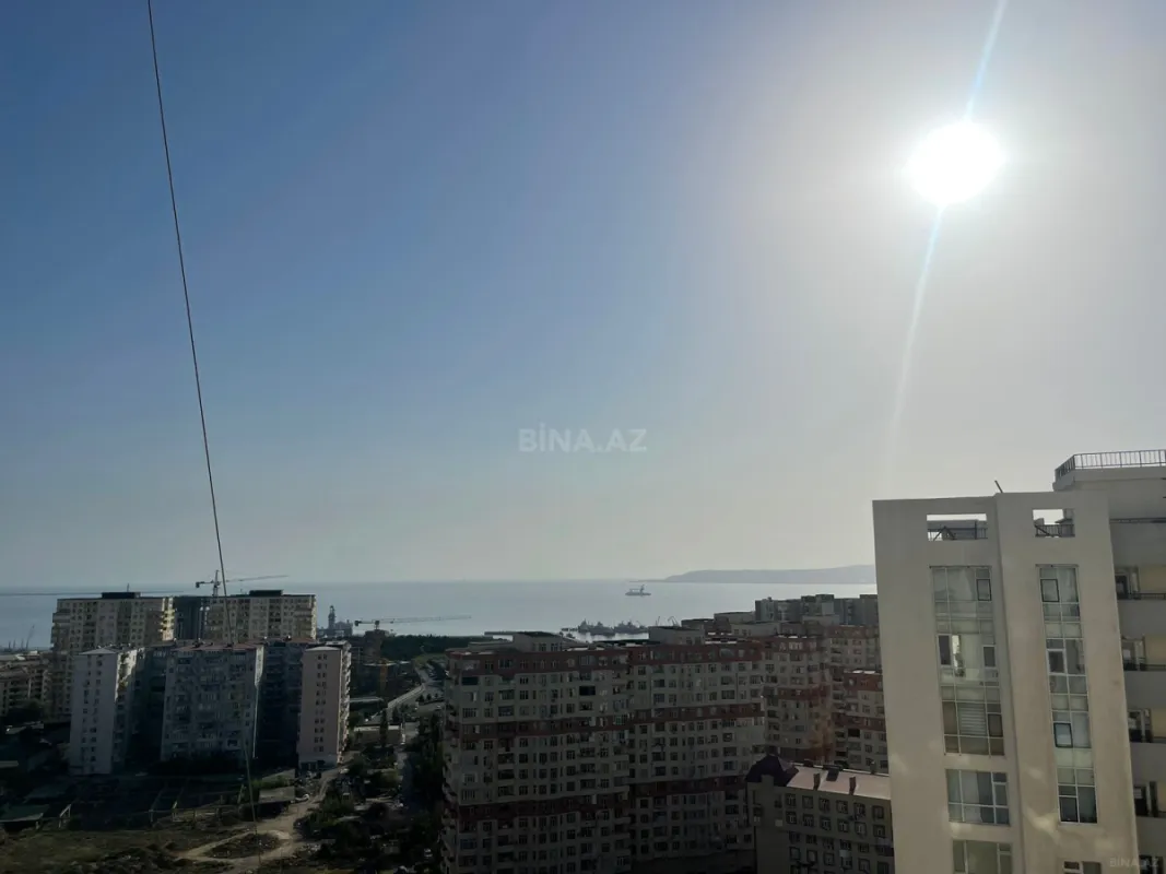 Satılır 4 otaqlı mənzil 155 m²