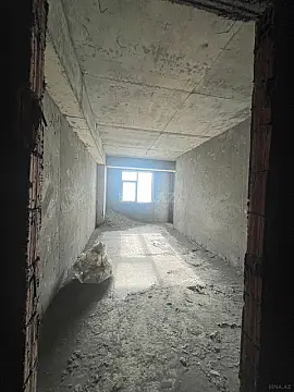 Satılır 4 otaqlı mənzil 155 m²