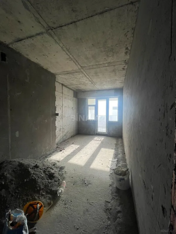 Satılır 4 otaqlı mənzil 155 m²