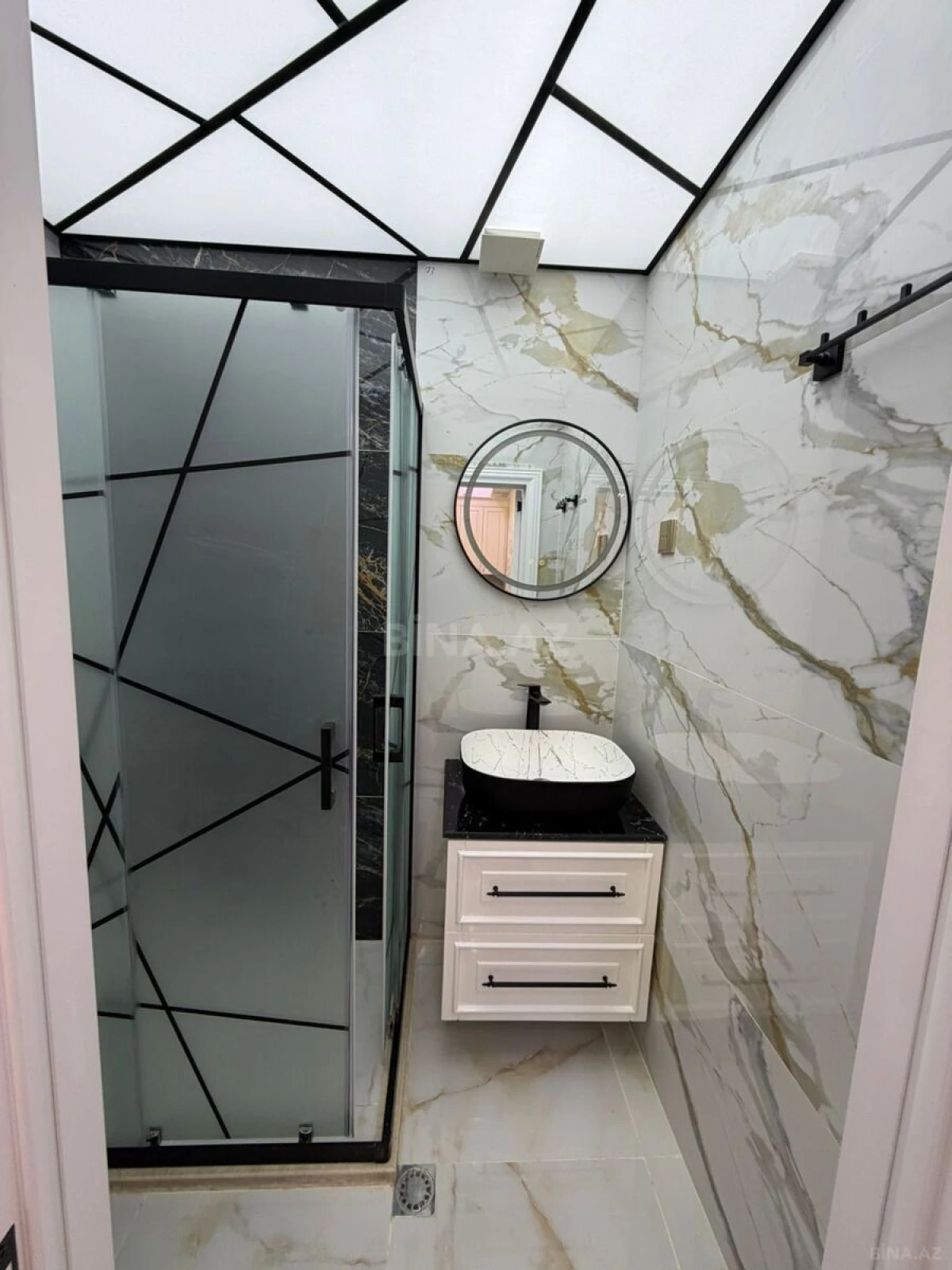 Satılır 2 otaqlı mənzil 51 m²