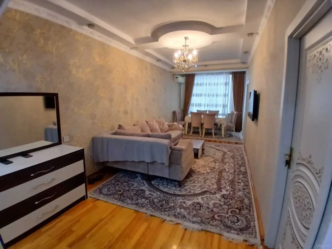 Satılır 3 otaqlı mənzil 112 m²