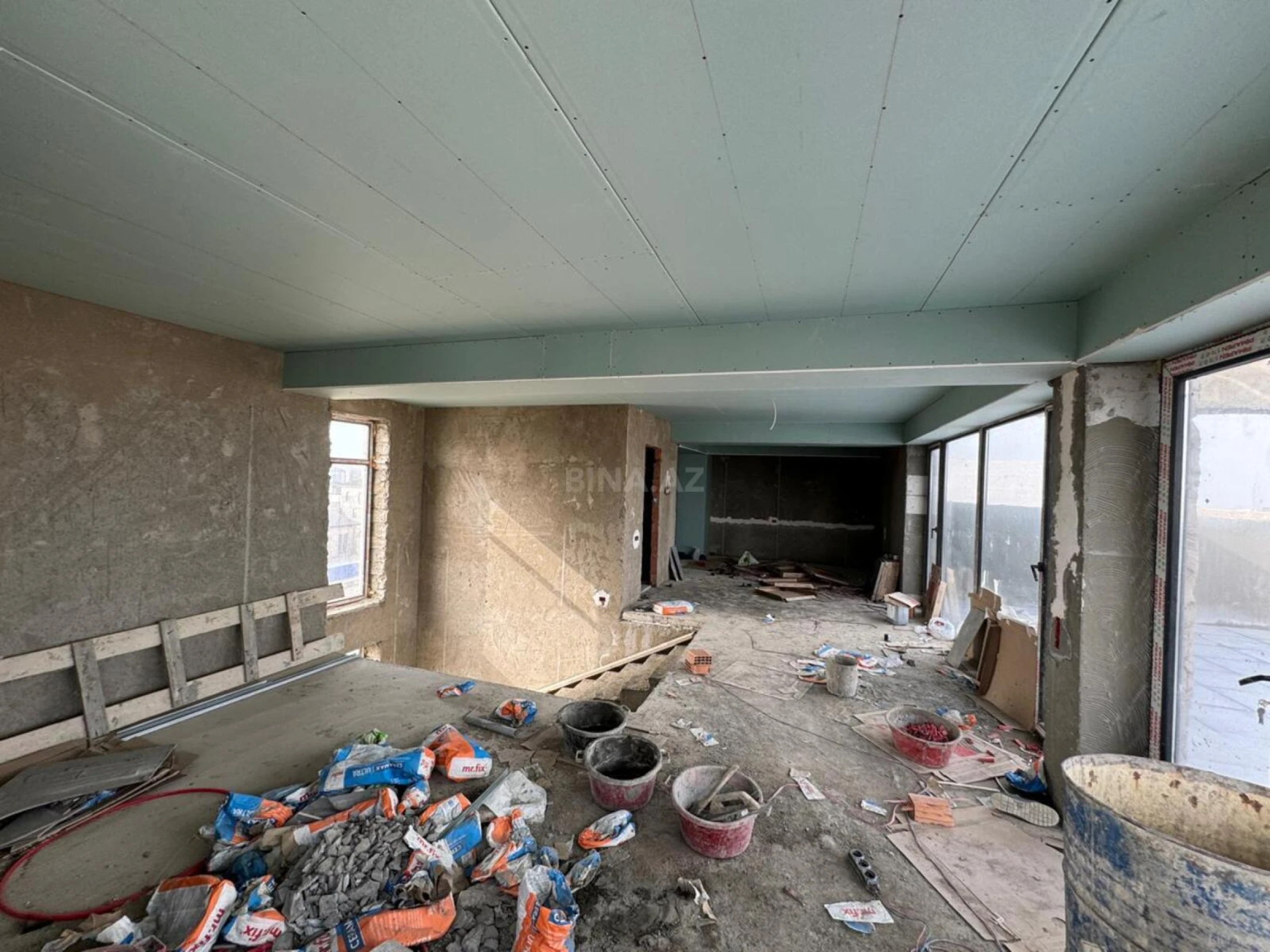 Satılır 7 otaqlı həyət evi 500 m²